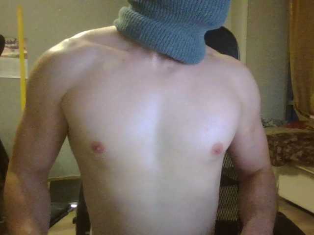 LeonRadzi live webcam show