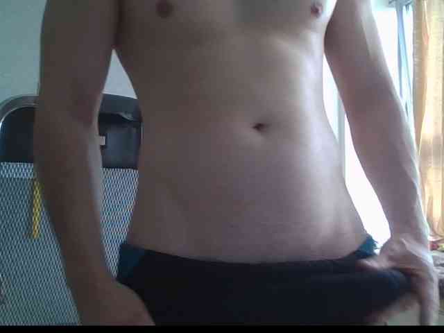 LeonRadzi Live Webcam on BongaCams