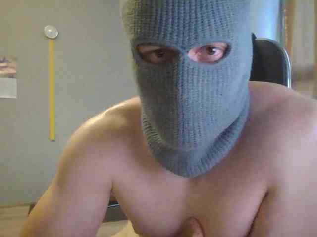 LeonRadzi Live Webcam on BongaCams