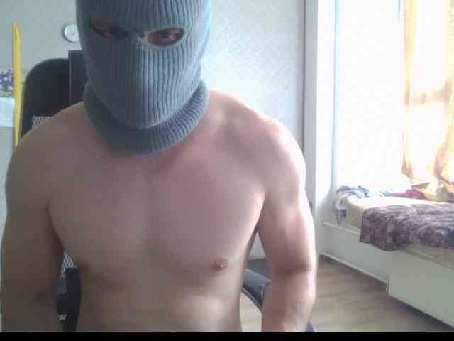 LeonRadzi Live Webcam on BongaCams