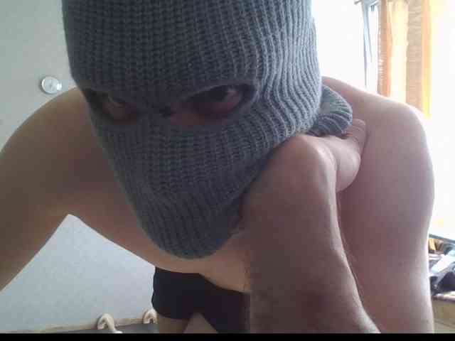 LeonRadzi Live Webcam on BongaCams