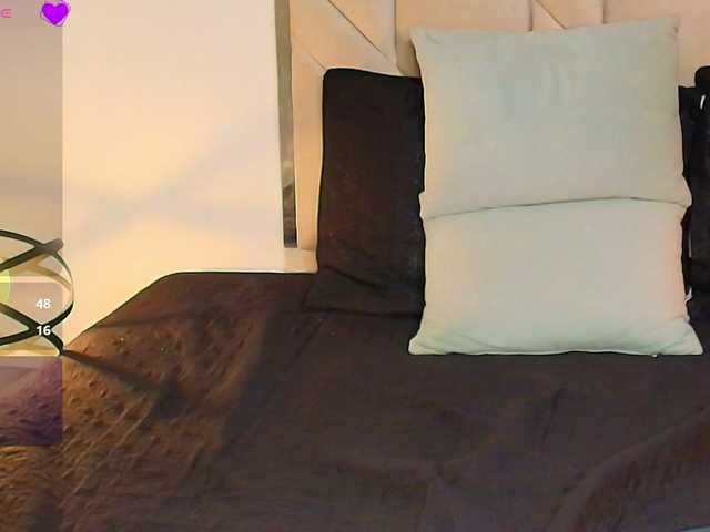 Megganswift live webcam show