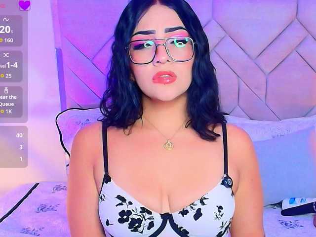 Megganswift live cam on BongaCams