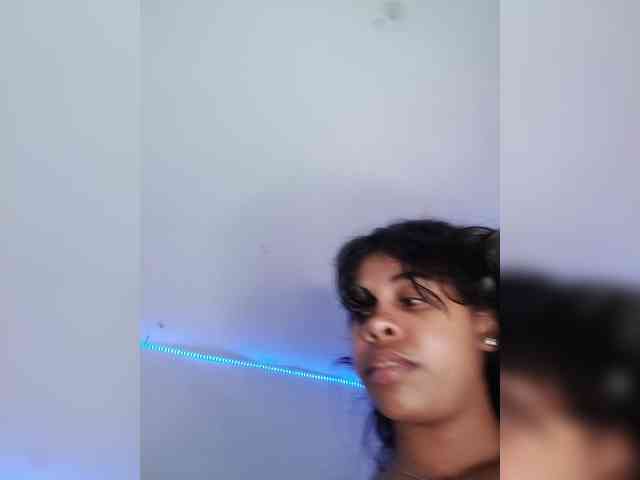 Kyra-1-1 webcam