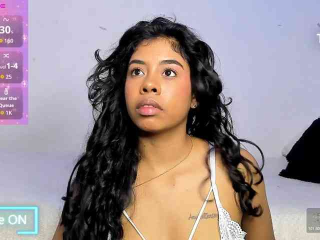 Kyra-1-1 webcam