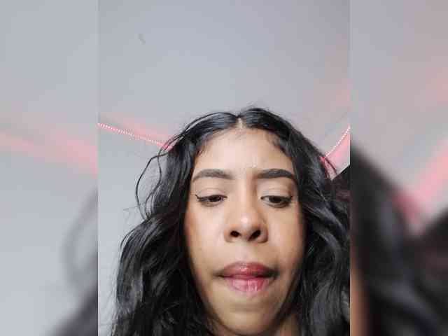 Kyra-1-1 webcam