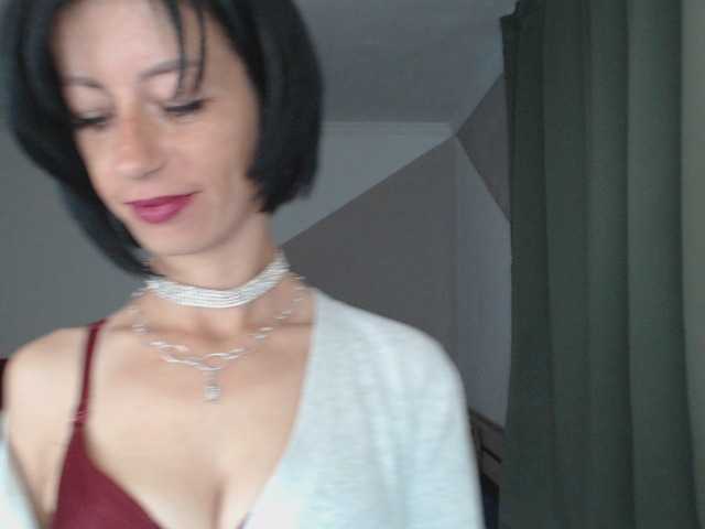 SexyJoana, en directo ahora en BongaCams