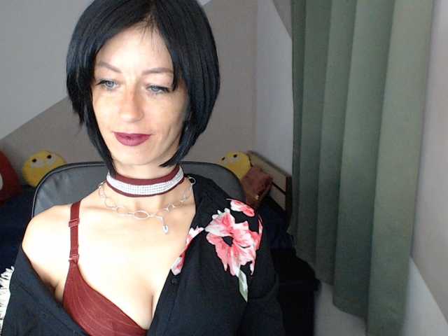 LorraGrande94 live cam preview