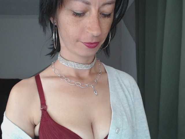 LorraGrande94 live cam preview
