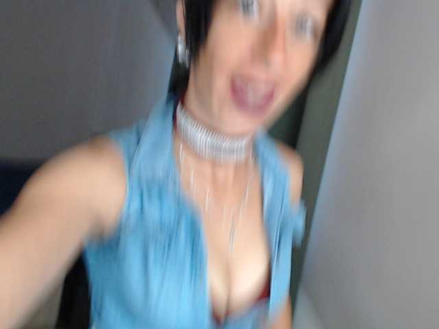 LorraGrande94 live cam preview