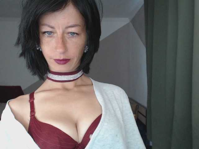 LorraGrande94 live cam preview