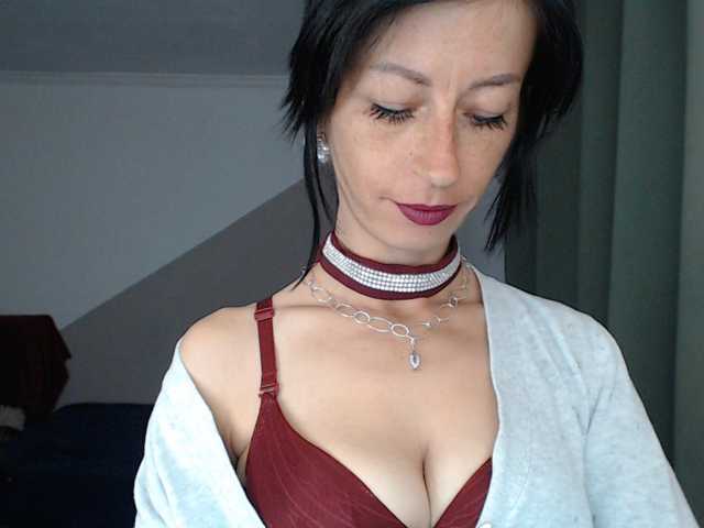 LorraGrande94 live cam preview
