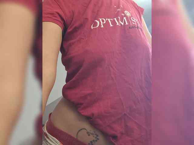 LorraGrande94 webcam