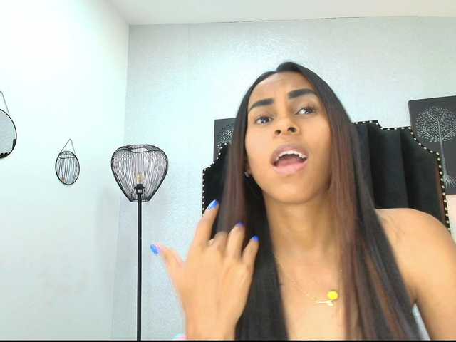 aliciagandhii live cam on BongaCams