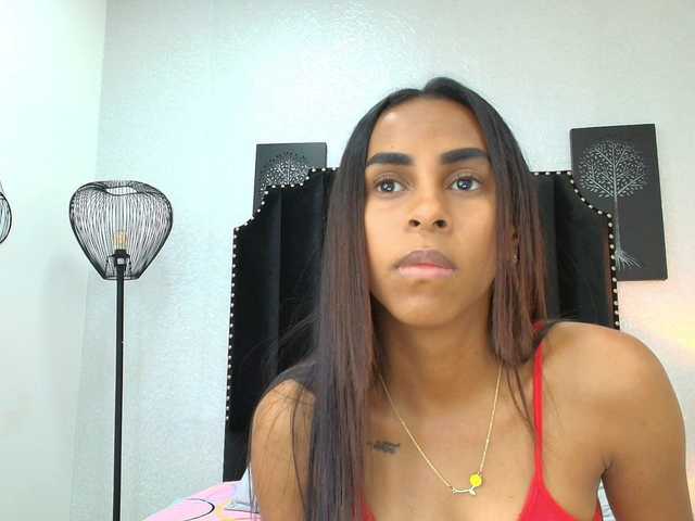 aliciagandhii live cam on BongaCams