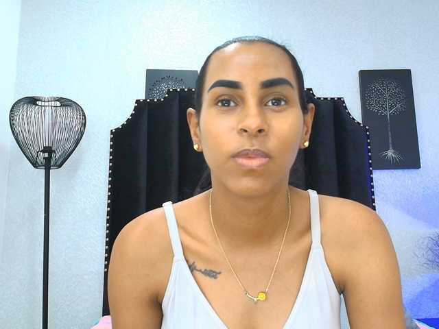 aliciagandhii live cam on BongaCams