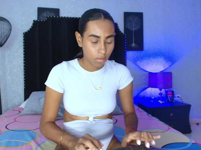aliciagandhii live cam on BongaCams