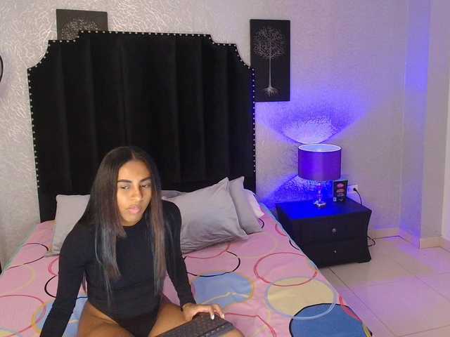 aliciagandhii live cam on BongaCams