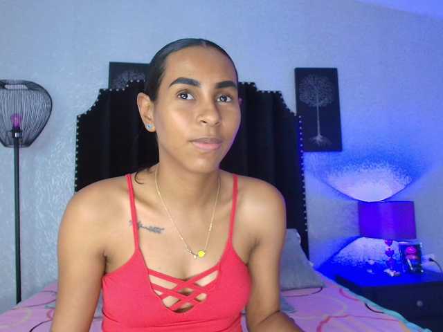 aliciagandhii live cam on BongaCams