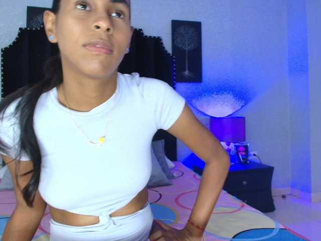 aliciagandhii live cam on BongaCams