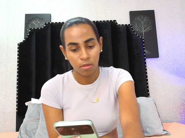 aliciagandhii live cam on BongaCams