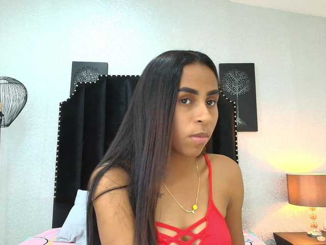 aliciagandhii live webcam show