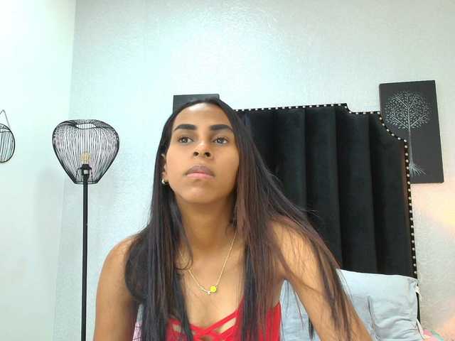 aliciagandhii live webcam show