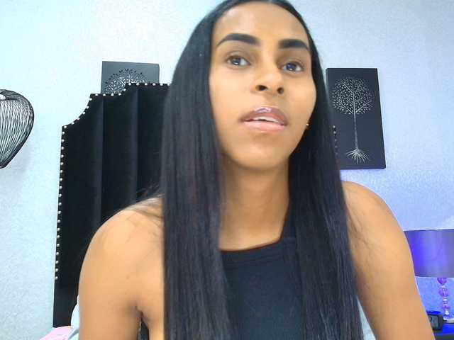 aliciagandhii live cam on BongaCams