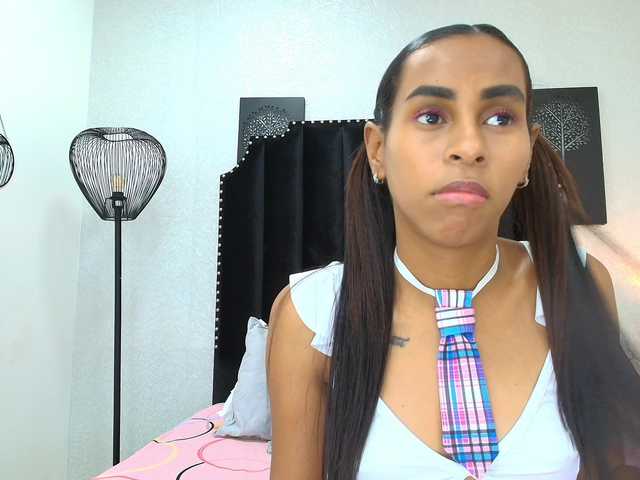 aliciagandhii live cam on BongaCams