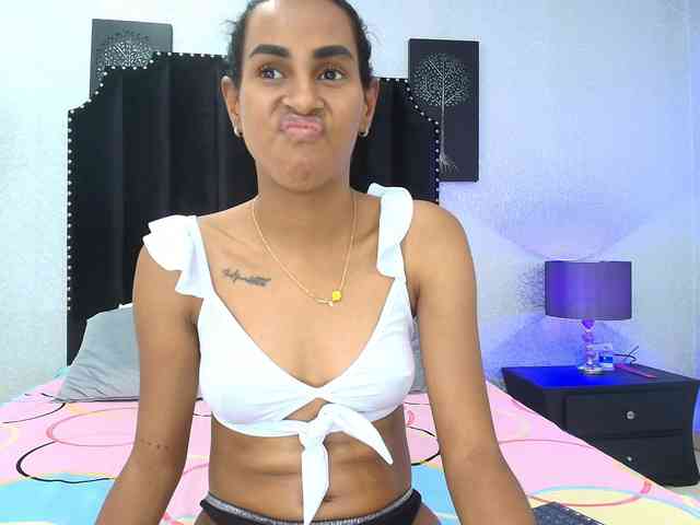 aliciagandhii webcam