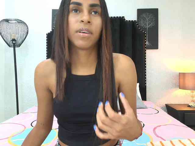 aliciagandhii aliciagandhii