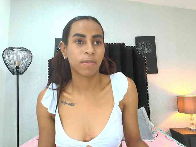 aliciagandhii aliciagandhii