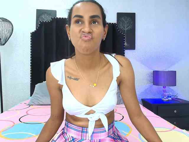 aliciagandhii webcam