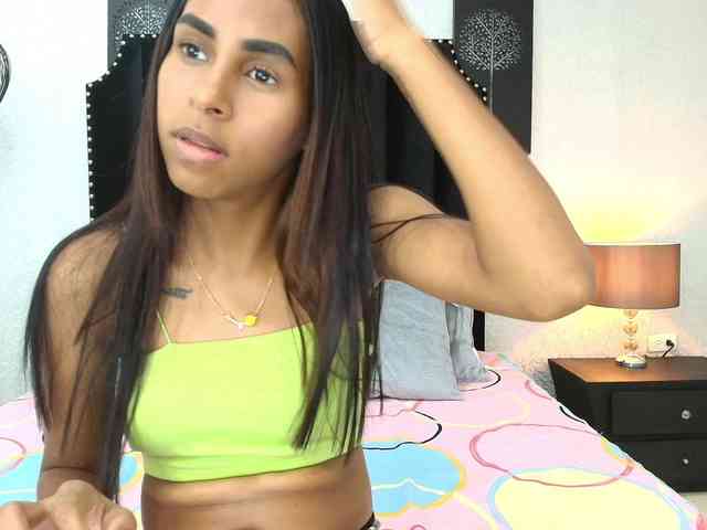 aliciagandhii webcam