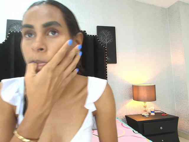 aliciagandhii webcam