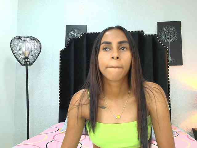 aliciagandhii aliciagandhii