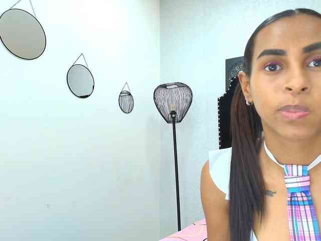 aliciagandhii webcam