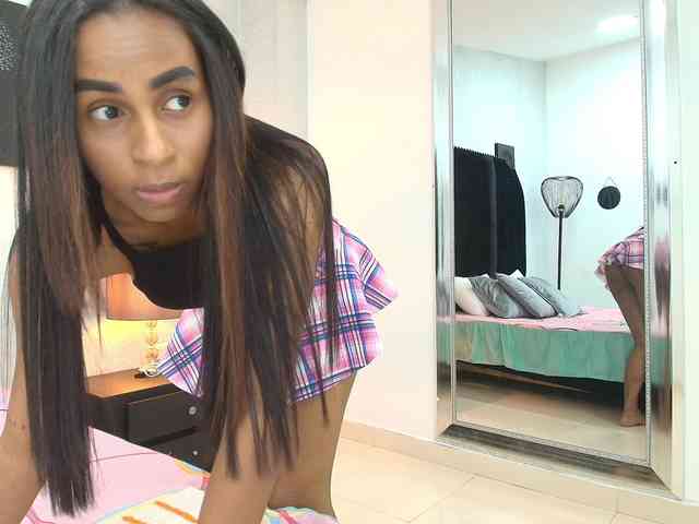 aliciagandhii webcam