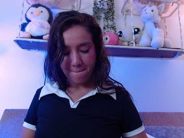 Gaging-Zhara live cam on BongaCams