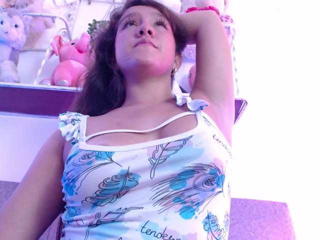 Gaging-Zhara live cam on BongaCams