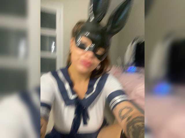 Sex chat gratuit in direct cu TeleVasilisk pe BongaCams