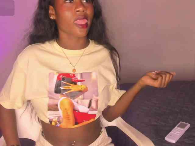 Isabella-22 webcam