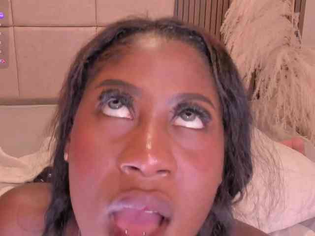 Isabella-22 webcam