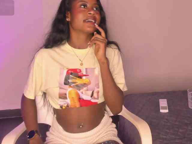 Isabella-22 webcam
