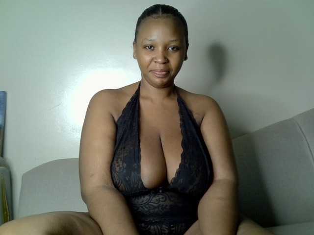 Deyse live cam on BongaCams