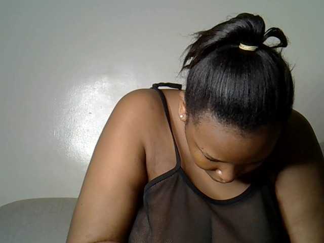 Deyse live cam on BongaCams