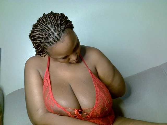 Deyse live cam on BongaCams