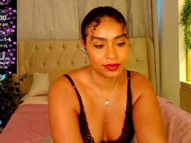 live amateur chat Naya-Milano