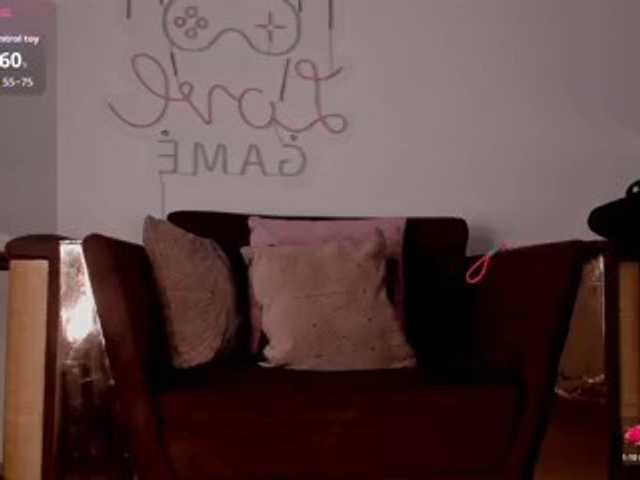 Angel-Pettite live cam on BongaCams