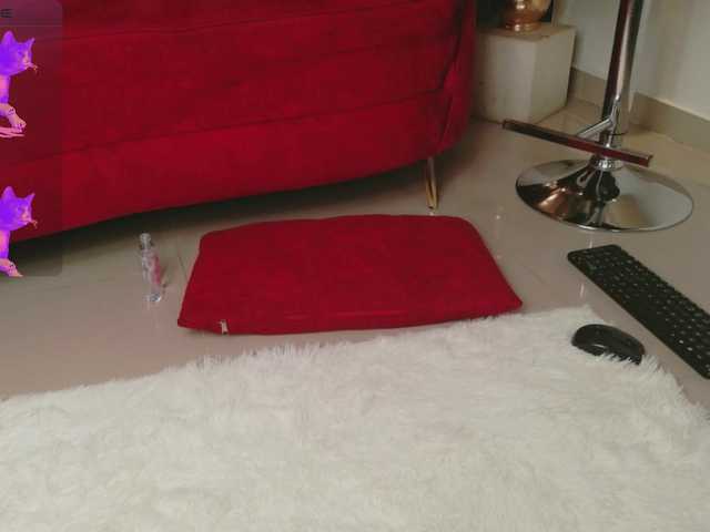 Angel-Pettite live cam on BongaCams